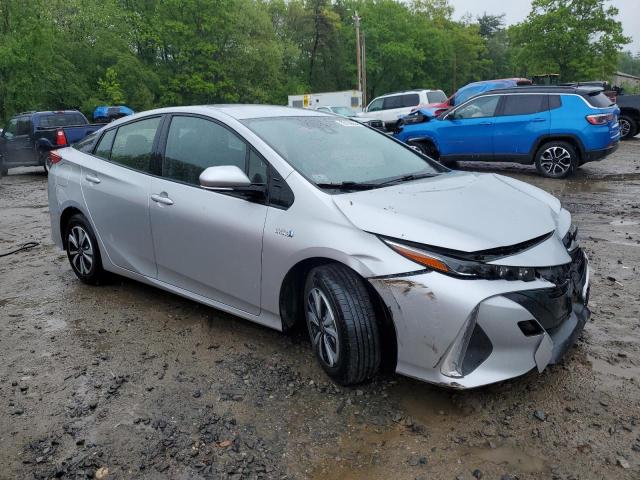 JTDKARFP1J3098941 - 2018 TOYOTA PRIUS PRIM 银色 照片 4