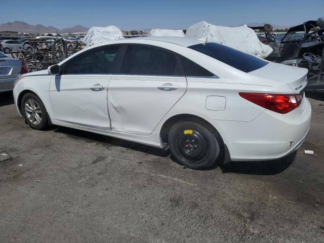 5NPEB4ACXCH481706 - 2012 HYUNDAI SONATA GLS WHITE photo 2