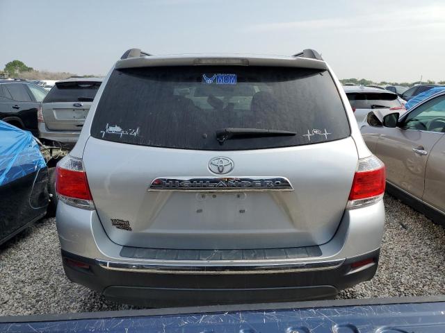 5TDZA3EH7DS045895 - 2013 TOYOTA HIGHLANDER BASE SILVER photo 6