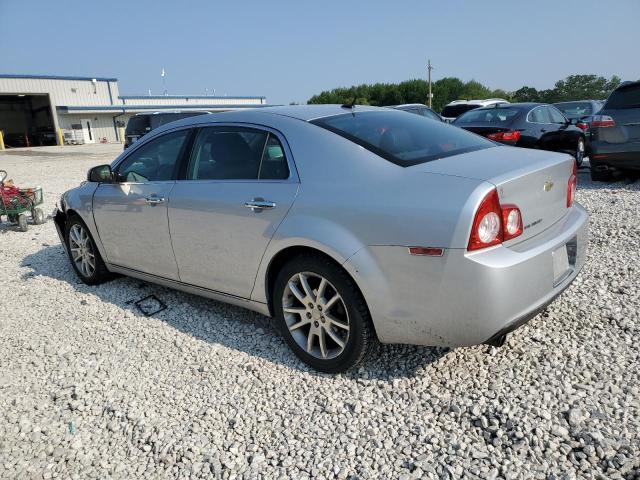1G1ZE5EB8AF261478 - 2010 CHEVROLET MALIBU LTZ ვერცხლისფერი ფოტო 2