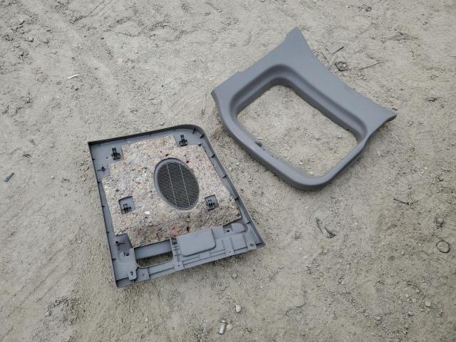 1FTRX18L9YNA94255 - 2000 FORD F-150 SILVER photo 12