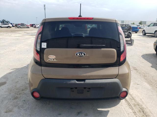 KNDJN2A24G7238470 - 2016 KIA SOUL TAN photo 6