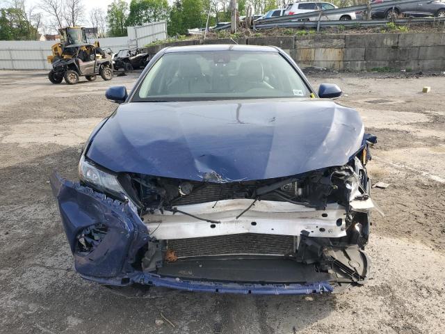 4T1T11BK7PU075114 - 2023 TOYOTA CAMRY SE NIGHT SHADE BLUE photo 5