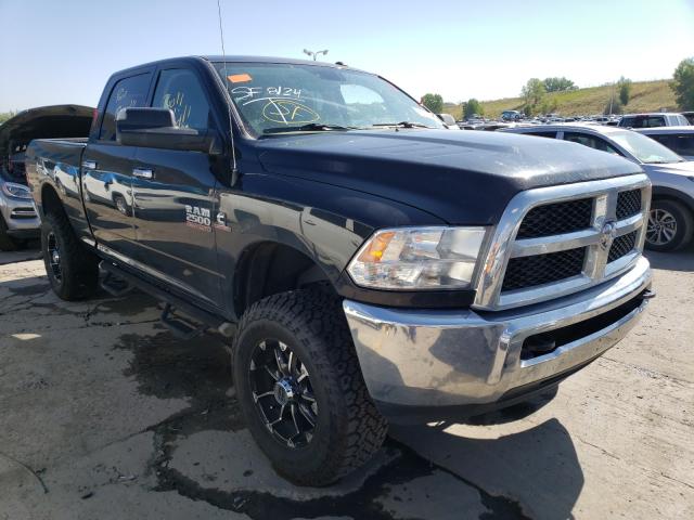 3C6UR5DL3JG215689 - 2018 RAM 2500 SLT შავი ფოტო 1