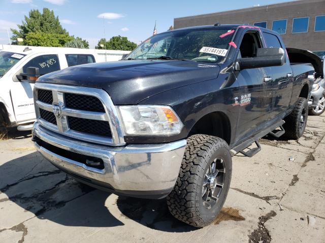 3C6UR5DL3JG215689 - 2018 RAM 2500 SLT შავი ფოტო 2