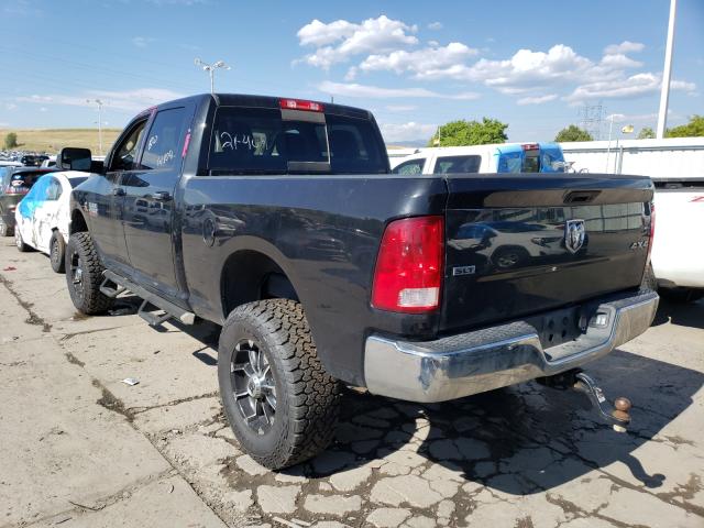 3C6UR5DL3JG215689 - 2018 RAM 2500 SLT შავი ფოტო 3