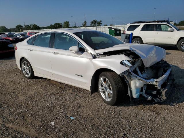 3FA6P0RU6GR383986 - 2016 FORD FUSION TITANIUM HEV WHITE photo 4