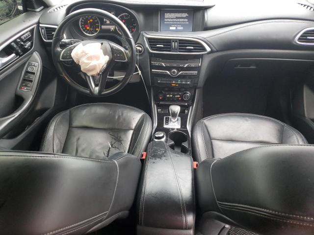 SJKCH5CR6HA025128 - 2017 INFINITI QX30 BASE GRAY photo 8