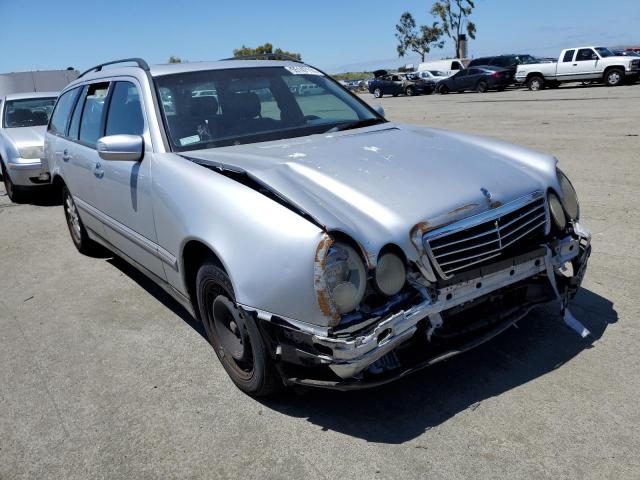 WDBJH65J32B455982 - 2002 MERCEDES-BENZ E 320 SILVER photo 4