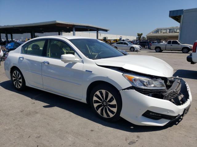 JHMCR6F37HC005891 - 2017 HONDA ACCORD HYBRID WHITE photo 4