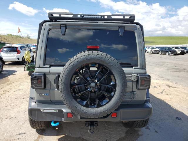 1C4JJXP68PW553829 - 2023 JEEP WRANGLER SAHARA 4XE GRAY photo 6