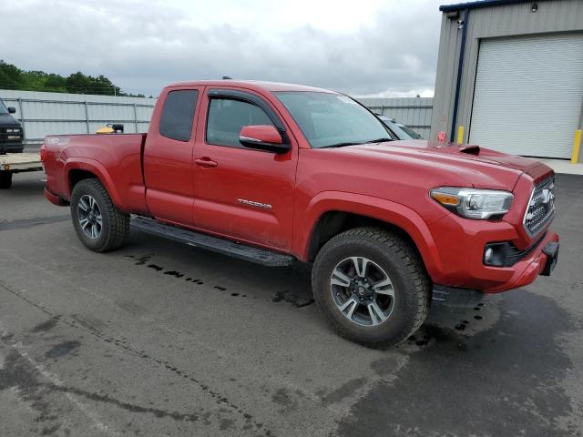 5TFSZ5AN5HX114701 - 2017 TOYOTA TACOMA ACCESS CAB წითელი ფოტო 4