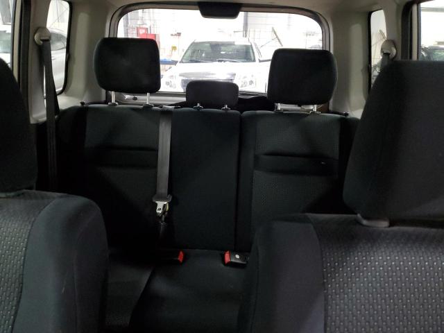 JTLKT324X64087302 - 2006 TOYOTA SCION XB SILVER photo 10