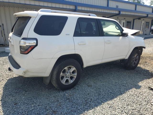 JTEBU5JR0H5450104 - 2017 TOYOTA 4RUNNER SR5/SR5 PREMIUM WHITE photo 3