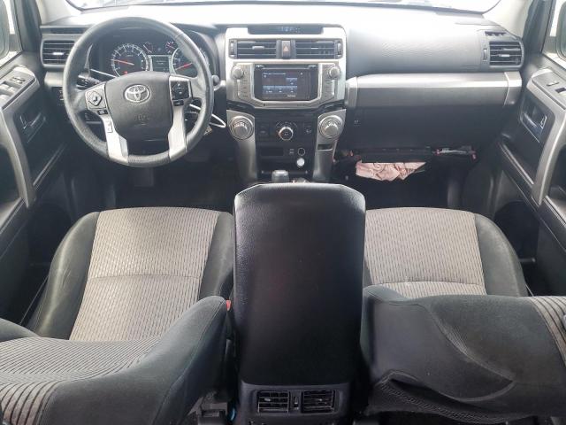 JTEBU5JR0H5450104 - 2017 TOYOTA 4RUNNER SR5/SR5 PREMIUM WHITE photo 8