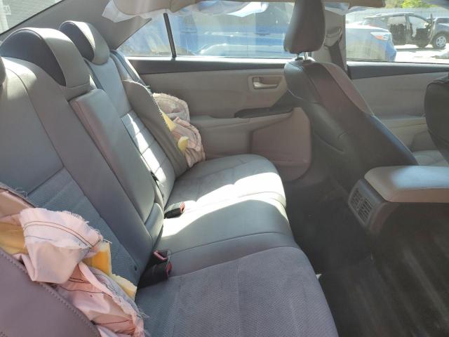 4T1BF1FK8FU060160 - 2015 TOYOTA CAMRY LE WHITE photo 10