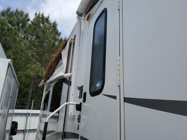 4YDF36228D4701173 - 2013 KEYSTONE MONTANA WHITE photo 8