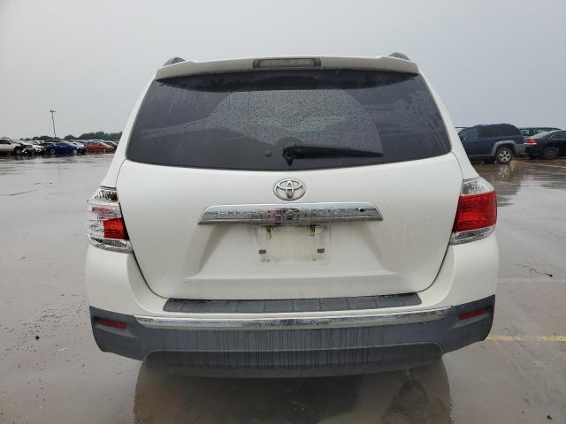 5TDZK3EH4DS099345 - 2013 TOYOTA HIGHLANDER BASE WHITE photo 6