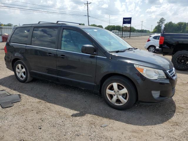 2V4RW5DG0BR698571 - 2011 VOLKSWAGEN ROUTAN SEL BLACK photo 4