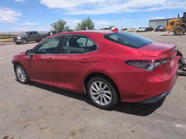 4T1C11AK2PU103726 - 2023 TOYOTA CAMRY LE წითელი ფოტო 2