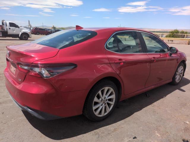 4T1C11AK2PU103726 - 2023 TOYOTA CAMRY LE წითელი ფოტო 3