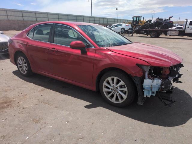 4T1C11AK2PU103726 - 2023 TOYOTA CAMRY LE წითელი ფოტო 4