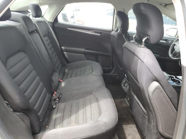 3FA6P0H71FR102719 - 2015 FORD FUSION SE SILVER photo 10