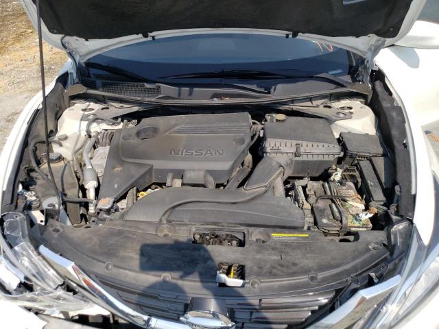 1N4AL3AP9HC112644 - 2017 NISSAN ALTIMA 2.5 WHITE photo 11