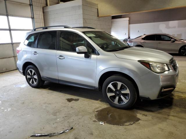 JF2SJAGC3JH471057 - 2018 SUBARU FORESTER 2.5I PREMIUM SILVER photo 4