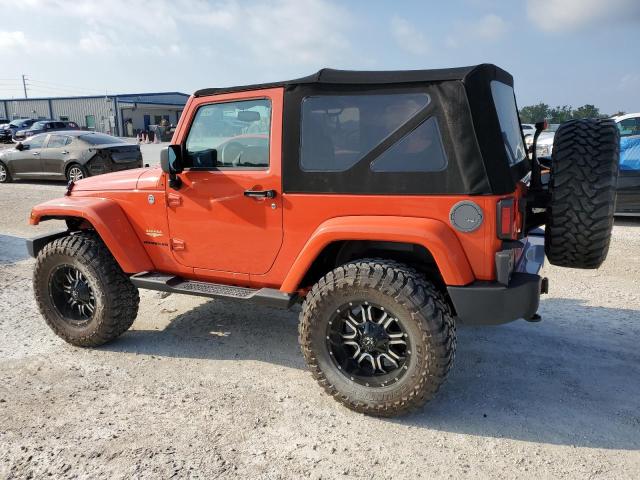 1C4AJWBG0FL617582 - 2015 JEEP WRANGLER SAHARA ORANGE photo 2