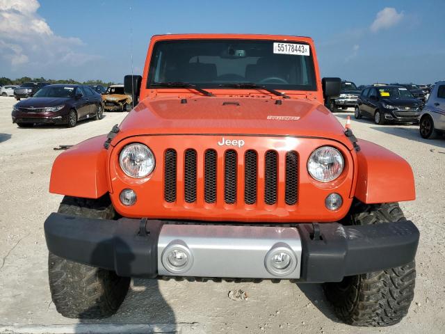 1C4AJWBG0FL617582 - 2015 JEEP WRANGLER SAHARA ORANGE photo 5