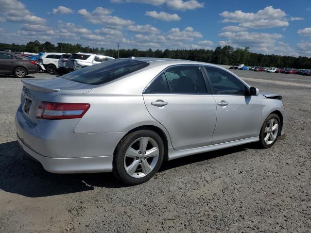 4T1BF3EK3BU209890 - 2011 TOYOTA CAMRY BASE SILVER photo 3