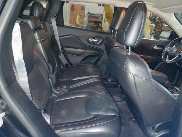 1C4PJMBS7GW337774 - 2016 JEEP CHEROKEE TRAILHAWK BLACK photo 11