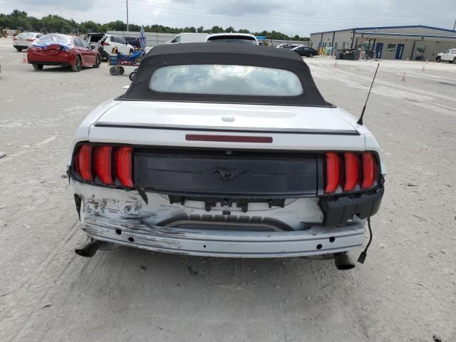 1FATP8UH9J5124270 - 2018 FORD MUSTANG WHITE photo 6