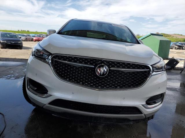 5GAERDKW7KJ133051 - 2019 BUICK ENCLAVE AVENIR WHITE photo 5