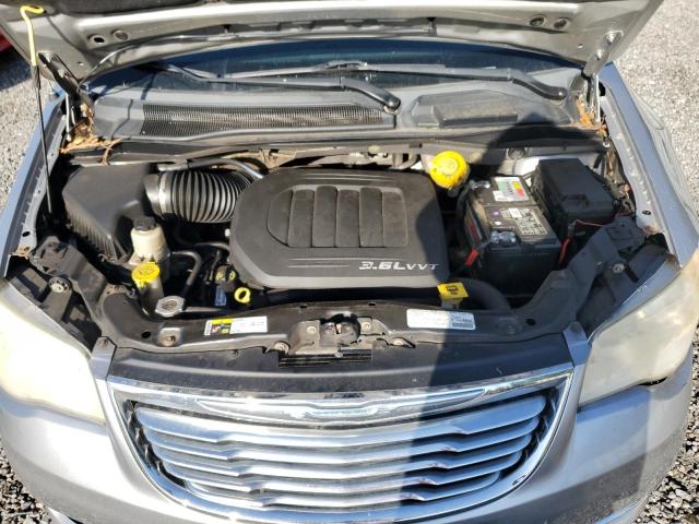 2C4RC1CG7DR805891 - 2013 CHRYSLER TOWN & COU TOURING L SILVER photo 12