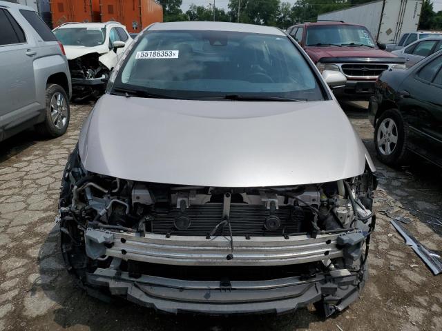 JTDKARFP2H3009422 - 2017 TOYOTA PRIUS PRIM 银色 照片 5