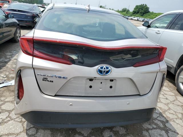 JTDKARFP2H3009422 - 2017 TOYOTA PRIUS PRIM 银色 照片 6