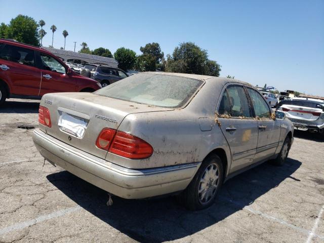 WDBJF25H4XA928085 - 1999 MERCEDES-BENZ E 300TD SILVER photo 4