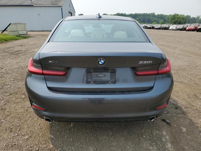 3MW5R7J01M8B53935 - 2021 BMW 330XI GRAY photo 6