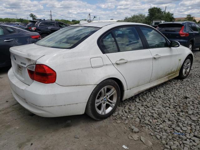 WBAVC57548NK77581 - 2008 BMW 328 I SULEV WHITE photo 4