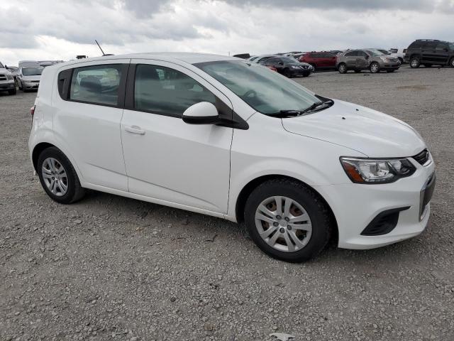 1G1JG6SH9J4125507 - 2018 CHEVROLET SONIC WHITE photo 4