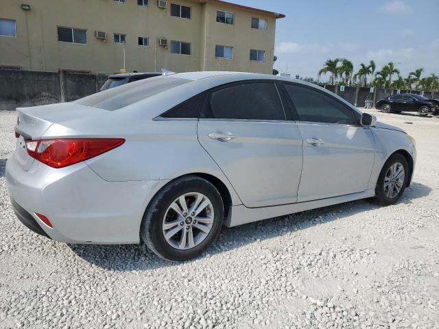 5NPEB4AC1EH863111 - 2014 HYUNDAI SONATA GLS SILVER photo 3