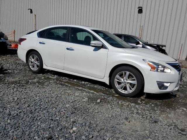 1N4AL3AP6DN469018 - 2013 NISSAN ALTIMA 2.5 WHITE photo 4