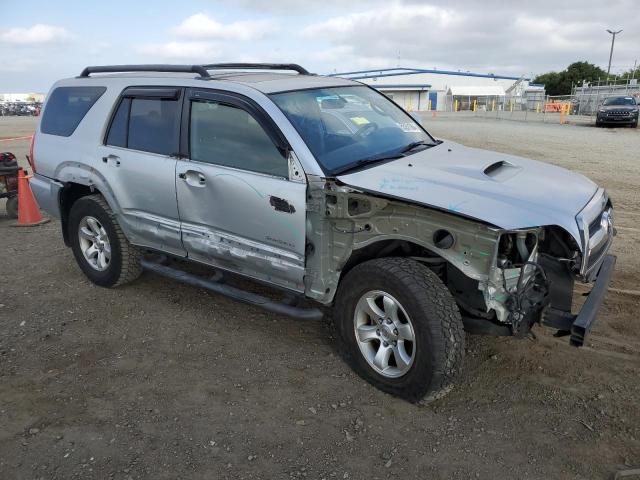 JTEZU14R760080668 - 2006 TOYOTA 4RUNNER SR5 SILVER photo 4