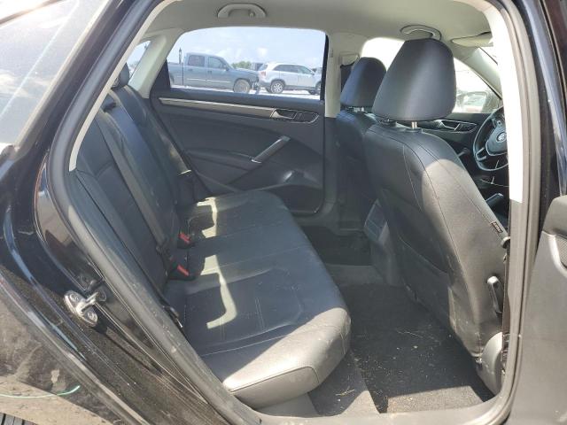 1VWDT7A36HC010307 - 2017 VOLKSWAGEN PASSAT R-LINE Schwarz Foto 10