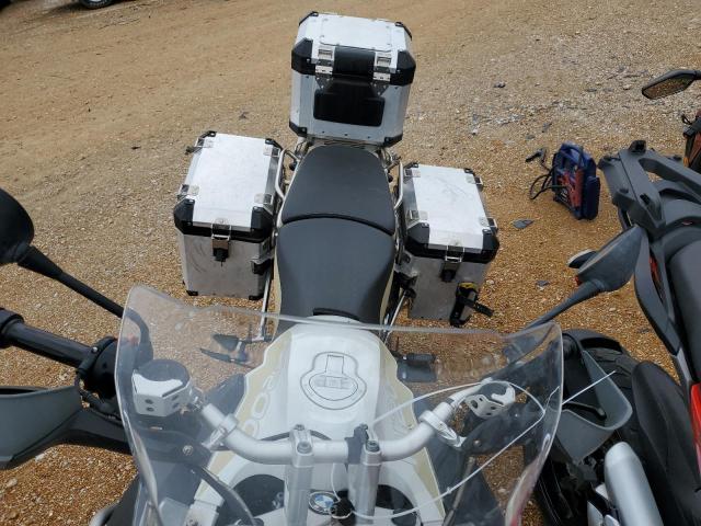 WB1048009CZX67376 - 2012 BMW R1200 GS ADVENTURE Մոխրագույն լուսանկար 5