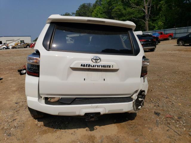 JTENU5JR1P6123829 - 2023 TOYOTA 4RUNNER SE WHITE photo 6