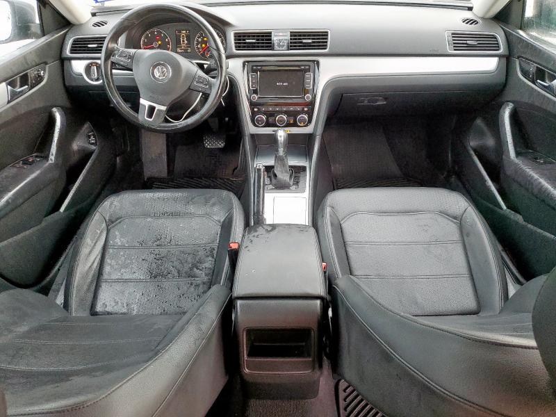 1VWBH7A32CC017658 - 2012 VOLKSWAGEN PASSAT SE Grau Foto 8