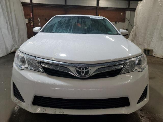 4T1BF1FK5EU325101 - 2014 TOYOTA CAMRY L WHITE photo 5